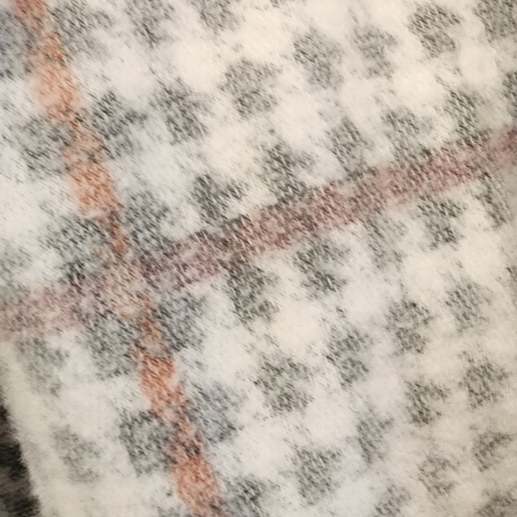 Cuddl Duds Shacket - Picture 4 of 5